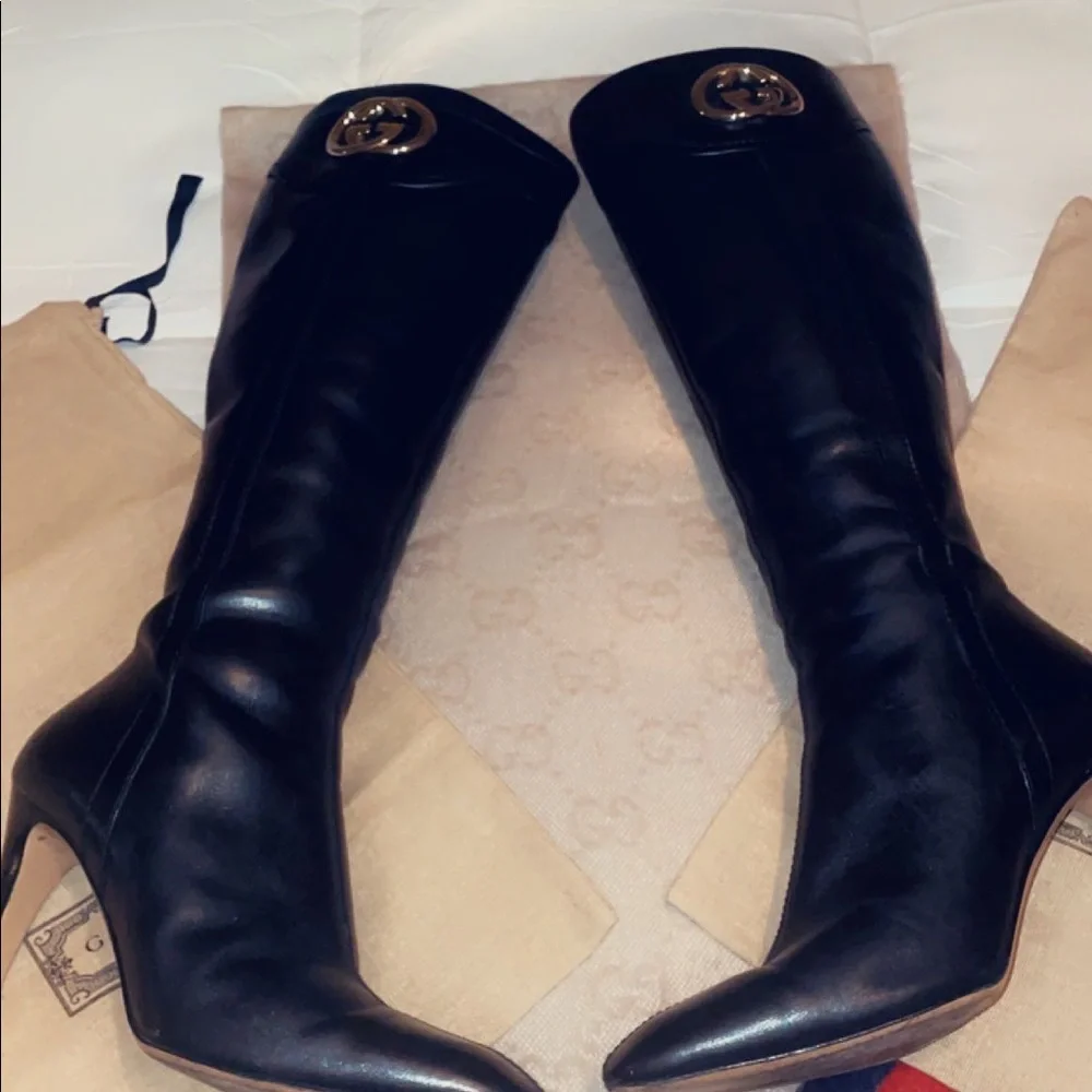 Authentic Vintage Gucci Boots 🖤 - Picture 2 of 10